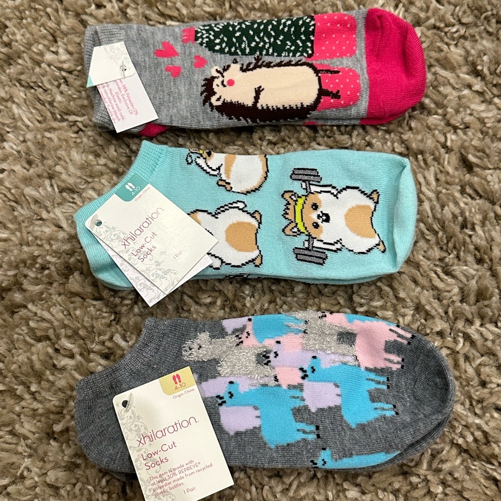 Xhilaration 3 Pack of Ankle Socks NWT